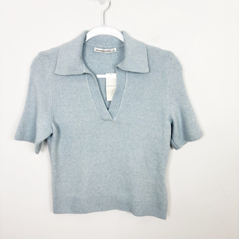 Abercrombie Notch-Neck Sweater Tee Light Blue Size Small - Picture 2 of 8